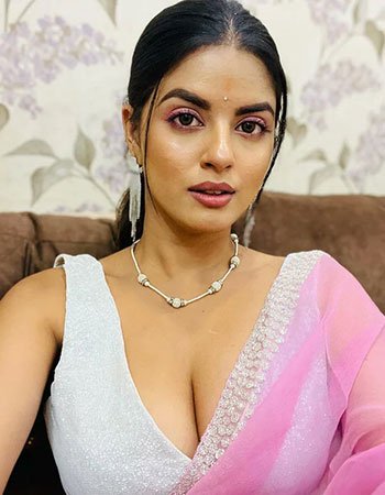 Call Girls service in Lucknow